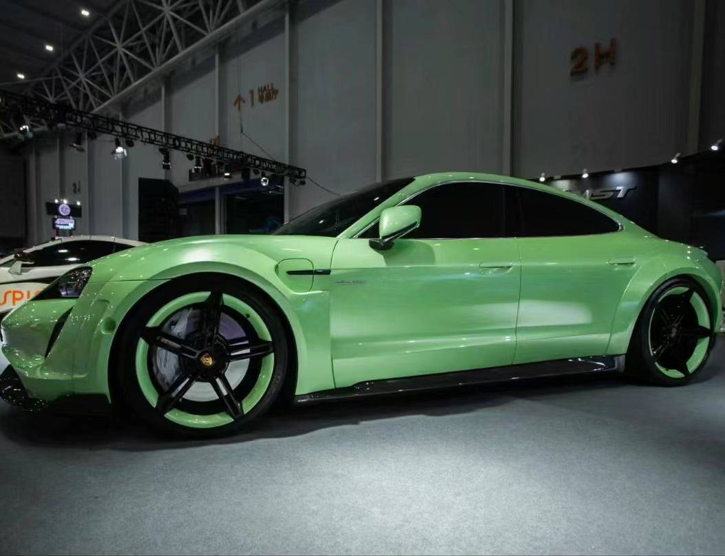 Ravoony Plus Glossy Gucci Flora Green Car Vinyl Wrap