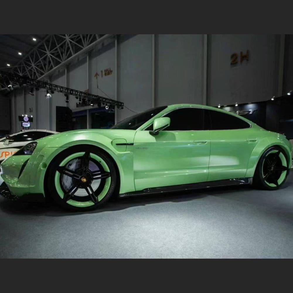 Ravoony Plus Glossy Gucci Flora Green Car Vinyl Wrap