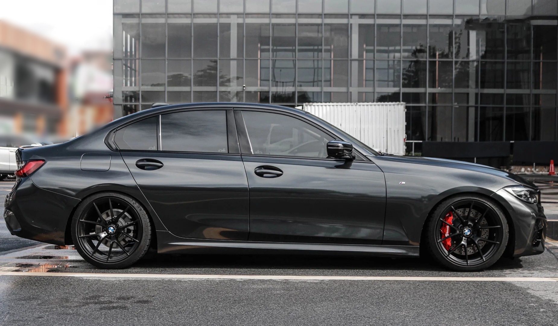 Ravoony Plus Gloss Charcoal Grey Car Wrap