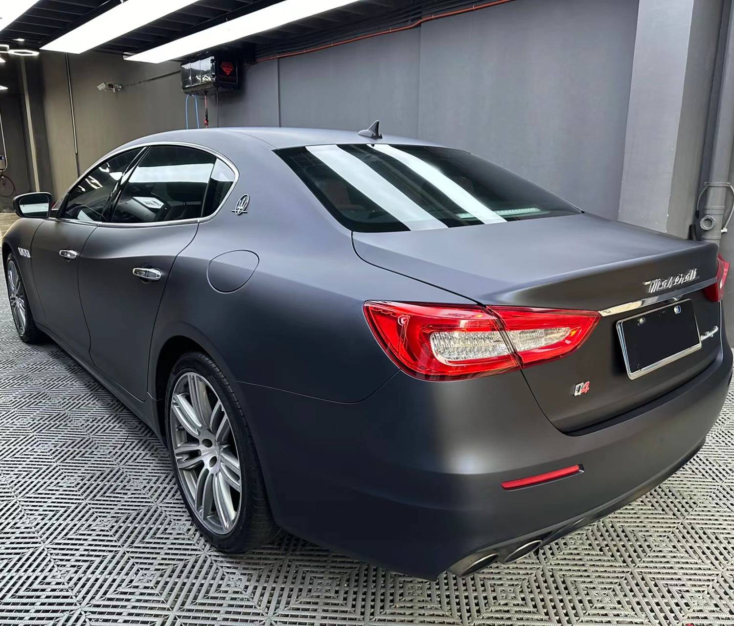 Ravoony Plus Ultra Matte Black Blue Car Vinyl Wrap