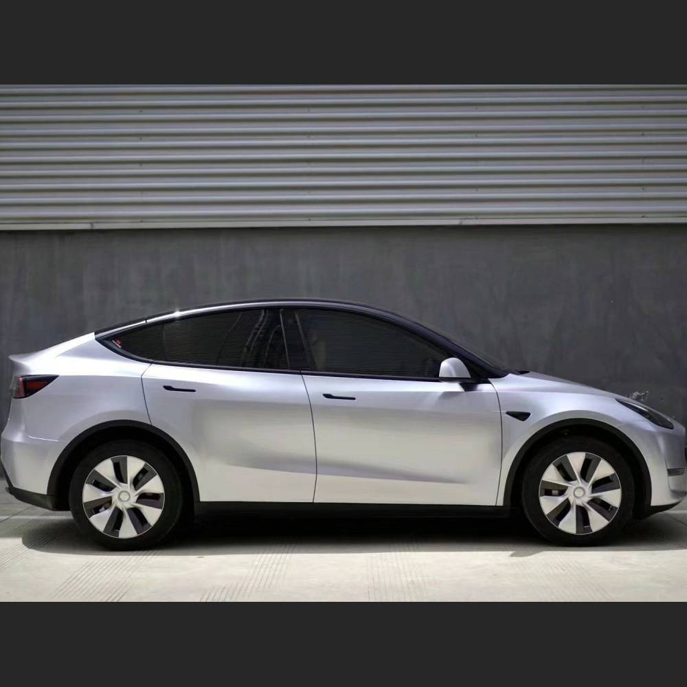 Ravoony Plus PET Glossy Audi Fleuret Silver Vinyl Car Wrap