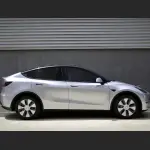 Ravoony Plus PET Glossy Audi Fleuret Silver Vinyl Car Wrap