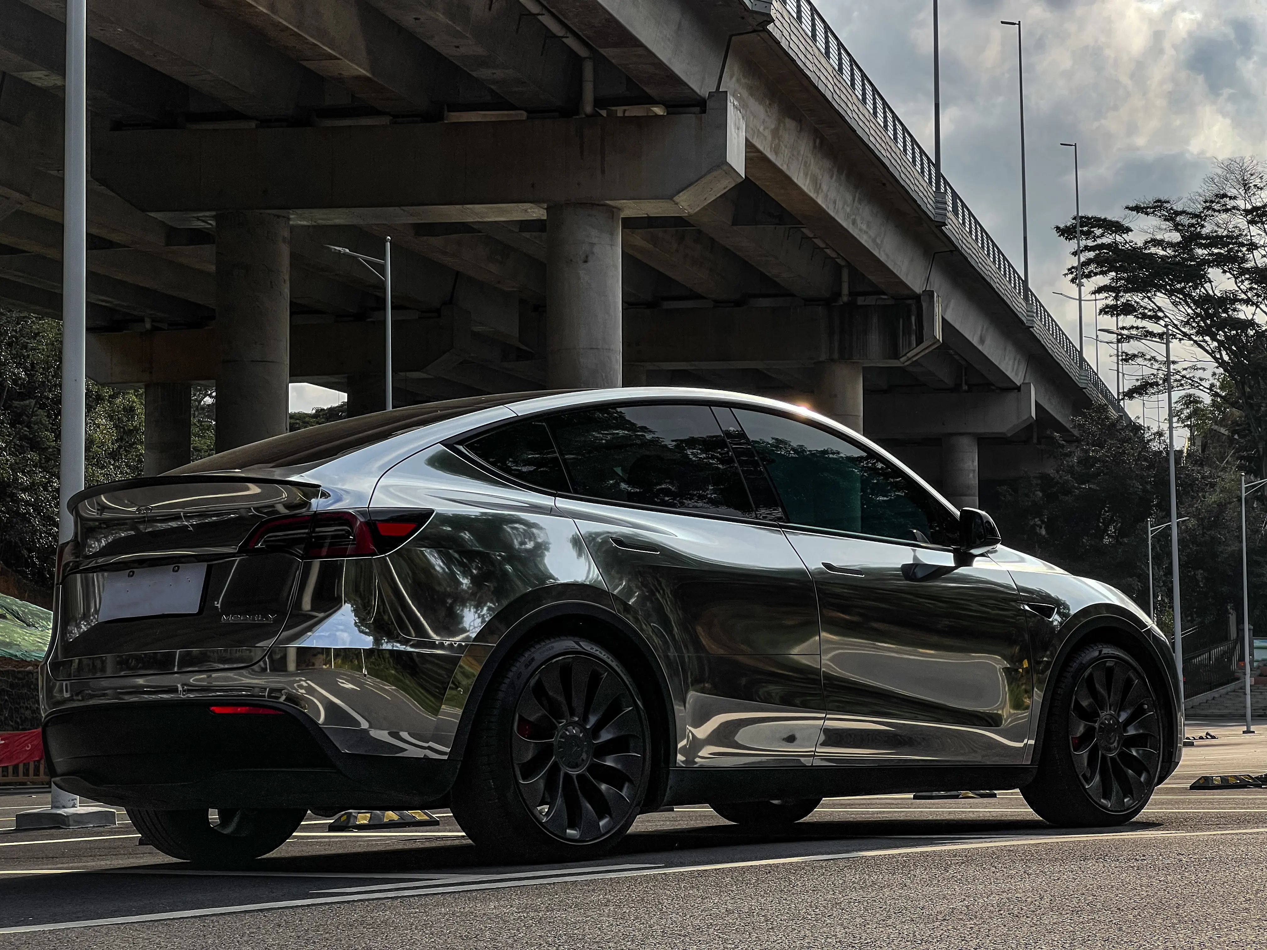 Ravoony Basic Gloss Silver Chrome Wrap