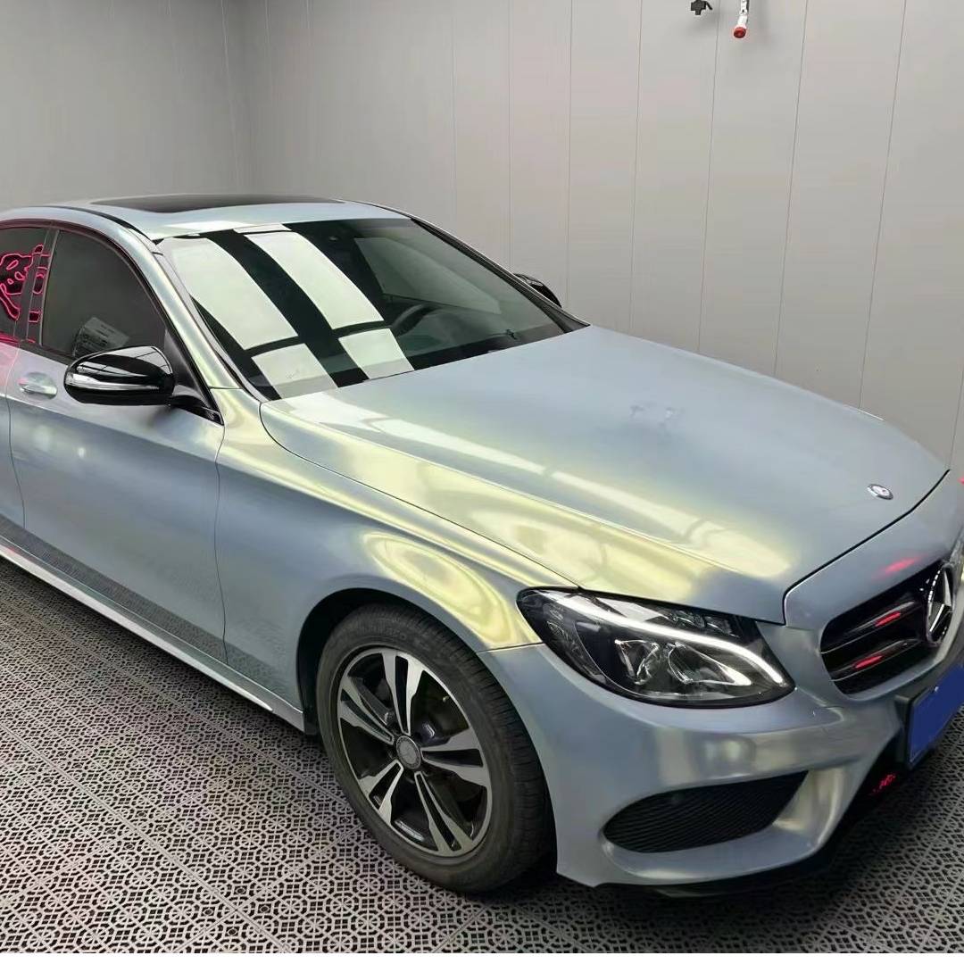 Ravoony Plus Glossy Diamond Grey Gold Car Wrap