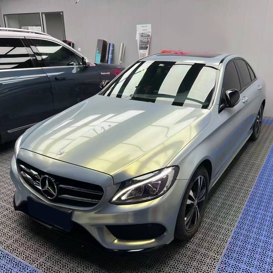 Ravoony Plus Glossy Diamond Grey Gold Car Wrap