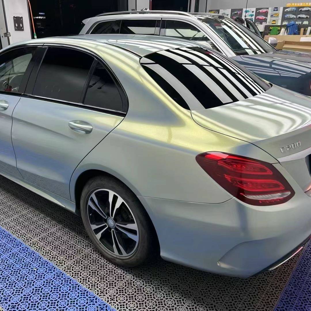 Ravoony Plus Glossy Diamond Grey Gold Car Wrap