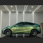 Ravoony Plus Glossy Chameleon Spring Green Car Wrap
