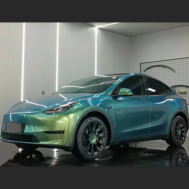 Ravoony Plus Glossy Chameleon Spring Green Car Wrap