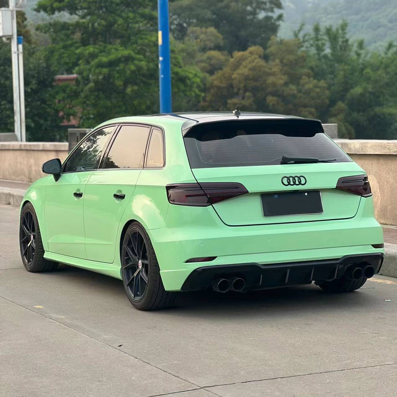 Ravoony Plus Ferrari Gloss Moss Green Vinyl Car Wrap