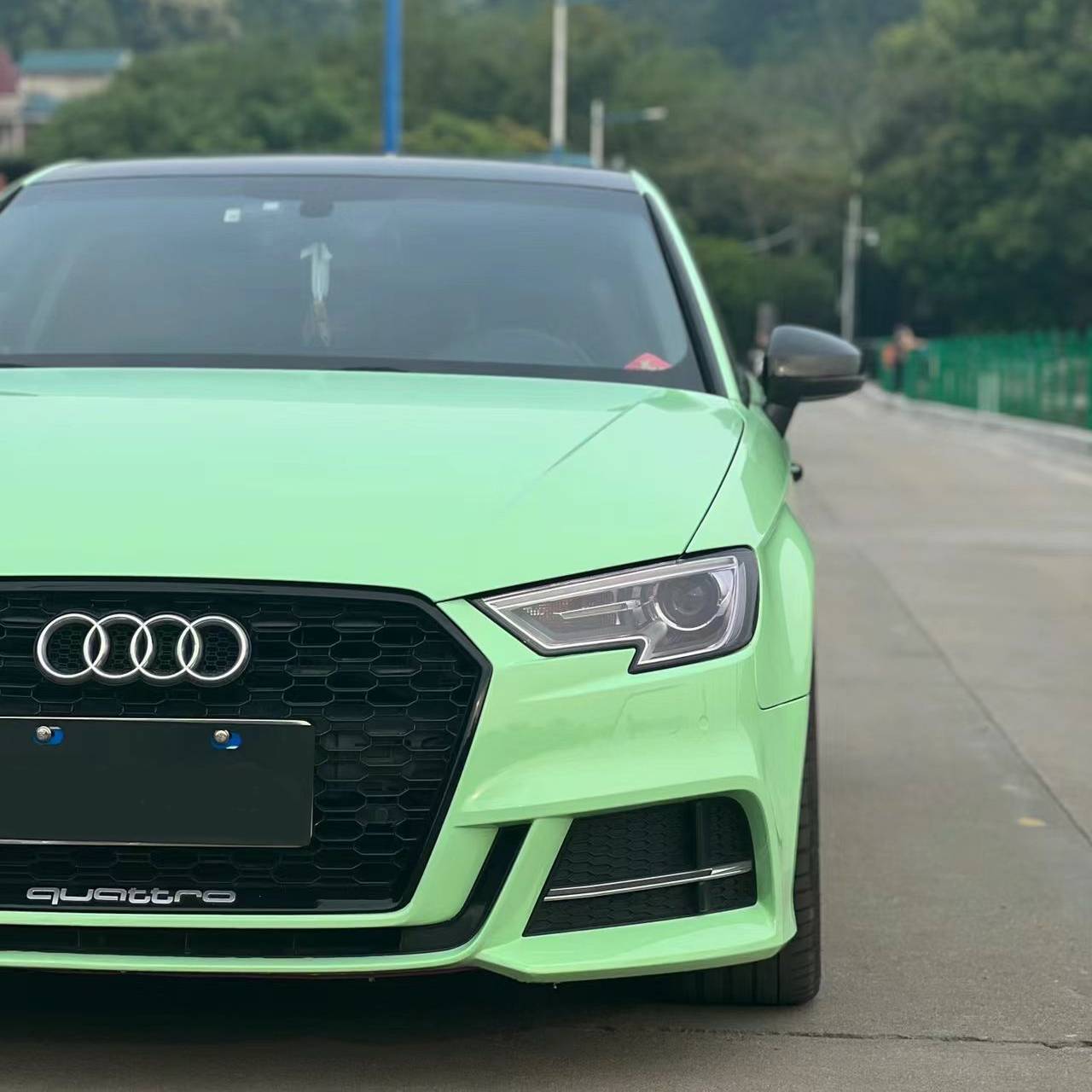 Ravoony Plus Ferrari Gloss Moss Green Vinyl Car Wrap