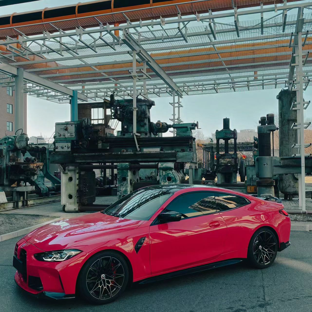 Ravoony Plus PET Glossy Crystal Strawberry Red Vinyl Car Wrap