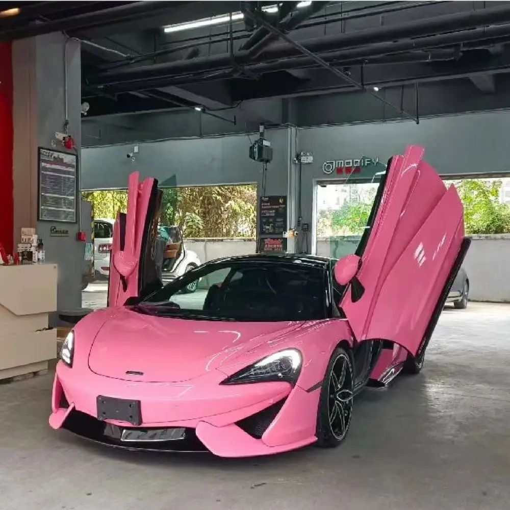 Ravoony Plus Glossy Crystal Light Pink Car Wrap