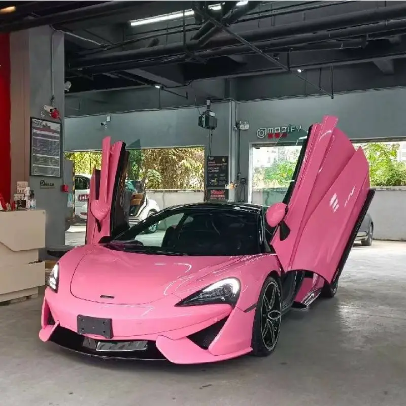 Ravoony Plus Glossy Crystal Light Pink Car Wrap