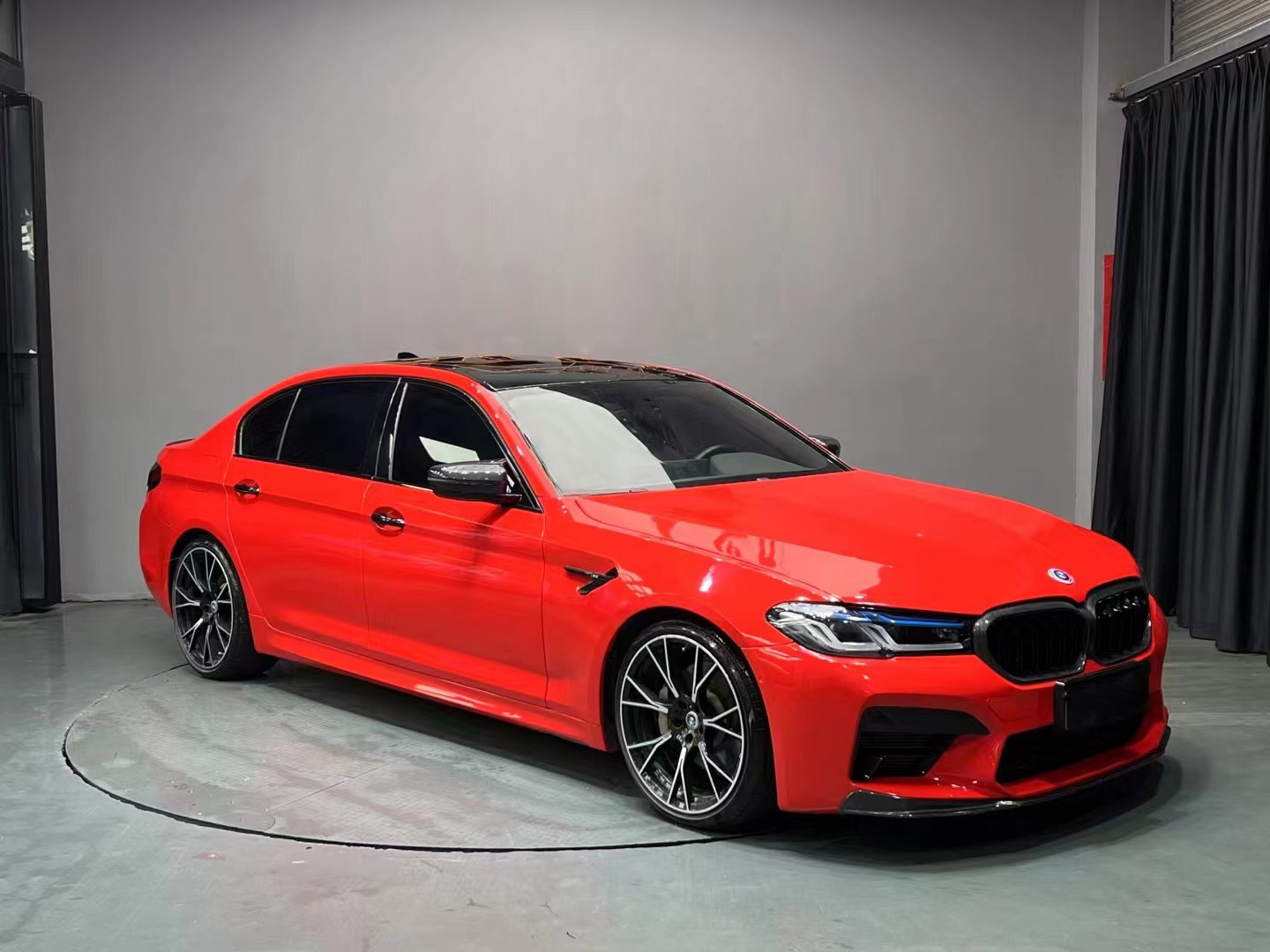 Best Ravoony Glossy Crystal Ferrari Red Car Vinyl Wrap