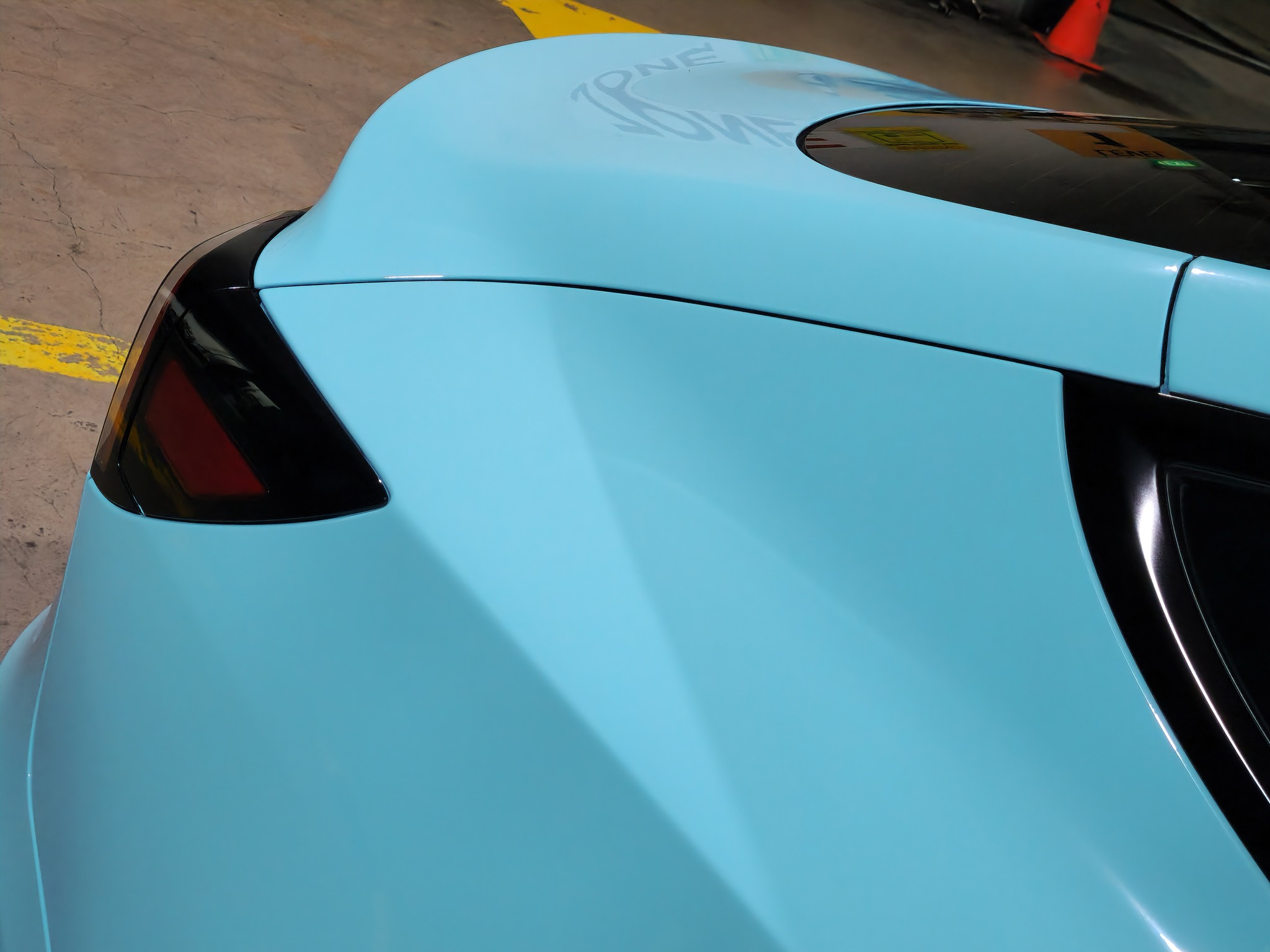 Ravoony Plus PET Gloss Crystal Tanager Blue Car Vinyl Wrap