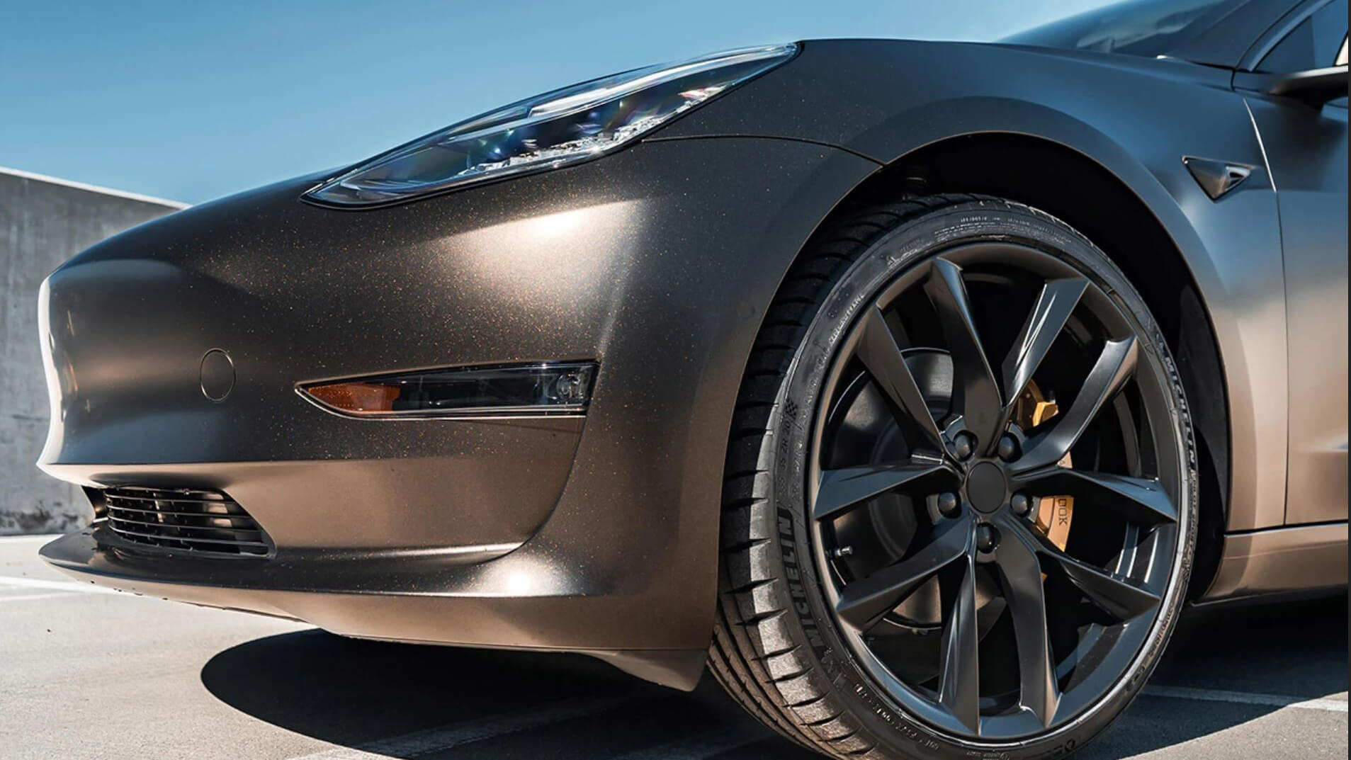 Ravoony Plus Matte Black Gold Wrap