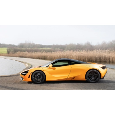 Ravoony Plus Heavy Metal Sparkle Yellow Car Wrap 02