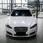 Ravoony Plus Gloss Shell White Car Wrap