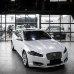 Ravoony Plus Gloss Shell White Car Wrap