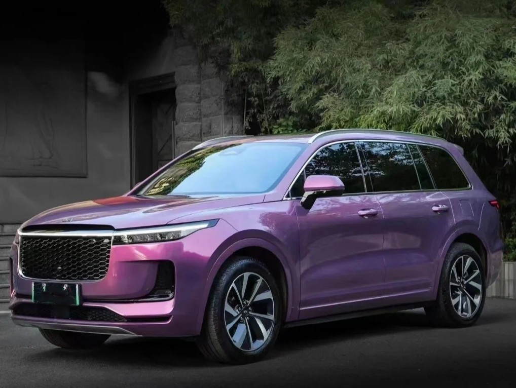 Ravoony Plus Maserati Gloss Love Audacious Purple Car Vinyl Wrap