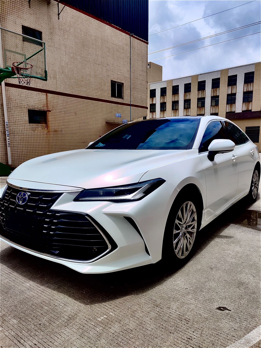 Ravoony Plus Matte Diamond Pink White Car Wrap