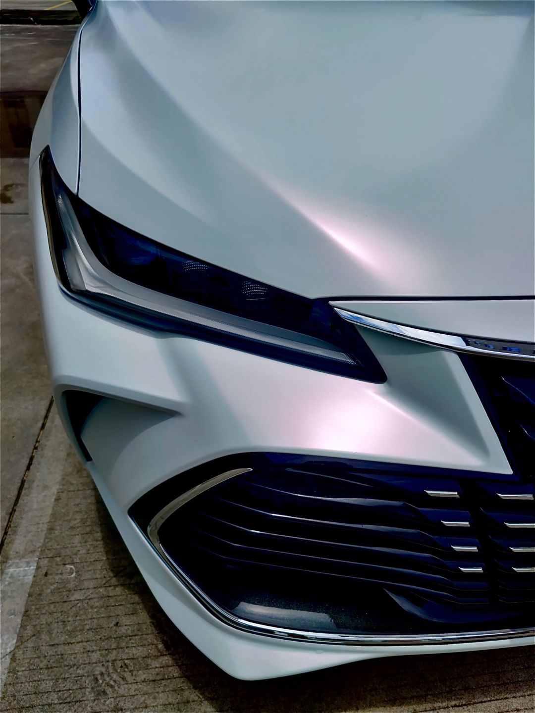 Ravoony Plus Matte Diamond Pink White Car Wrap