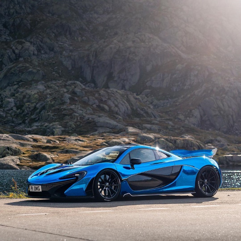 Ravoony Plus Glossy Chrome Blue Car Vinyl Wrap