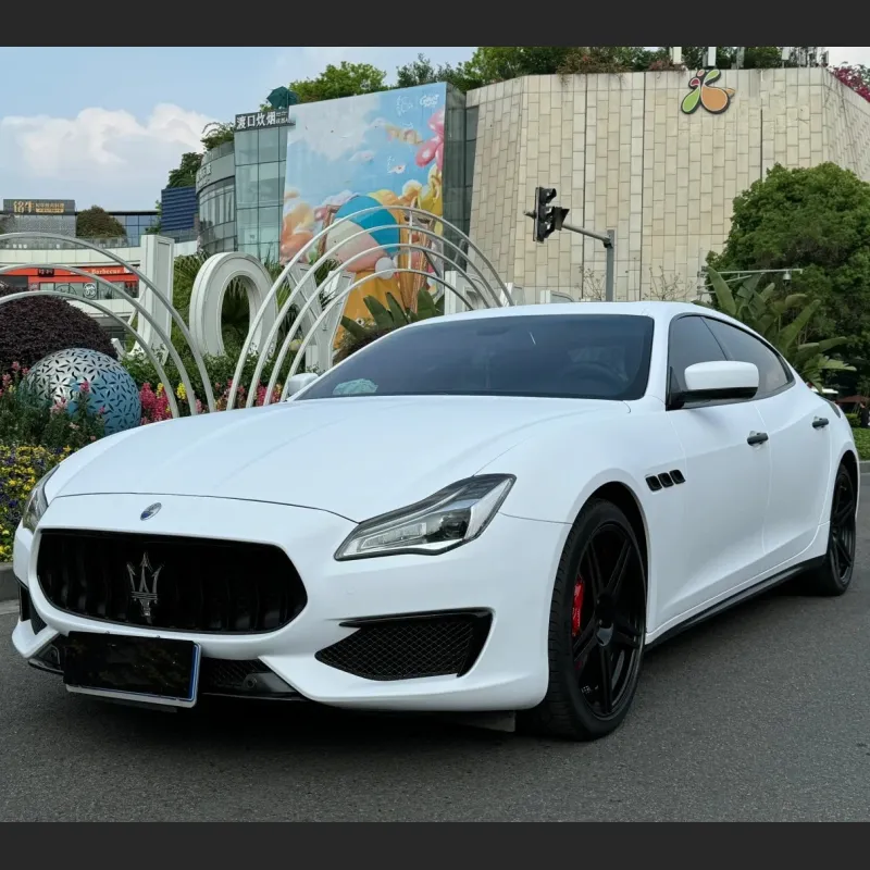 Ravoony Plus Ultimate Flat Bluish White Car Wrap