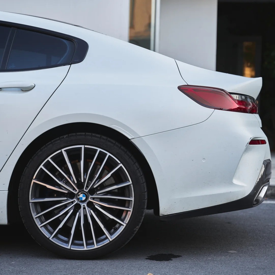 Ravoony Plus Ultimate Flat Bluish White Car Wrap