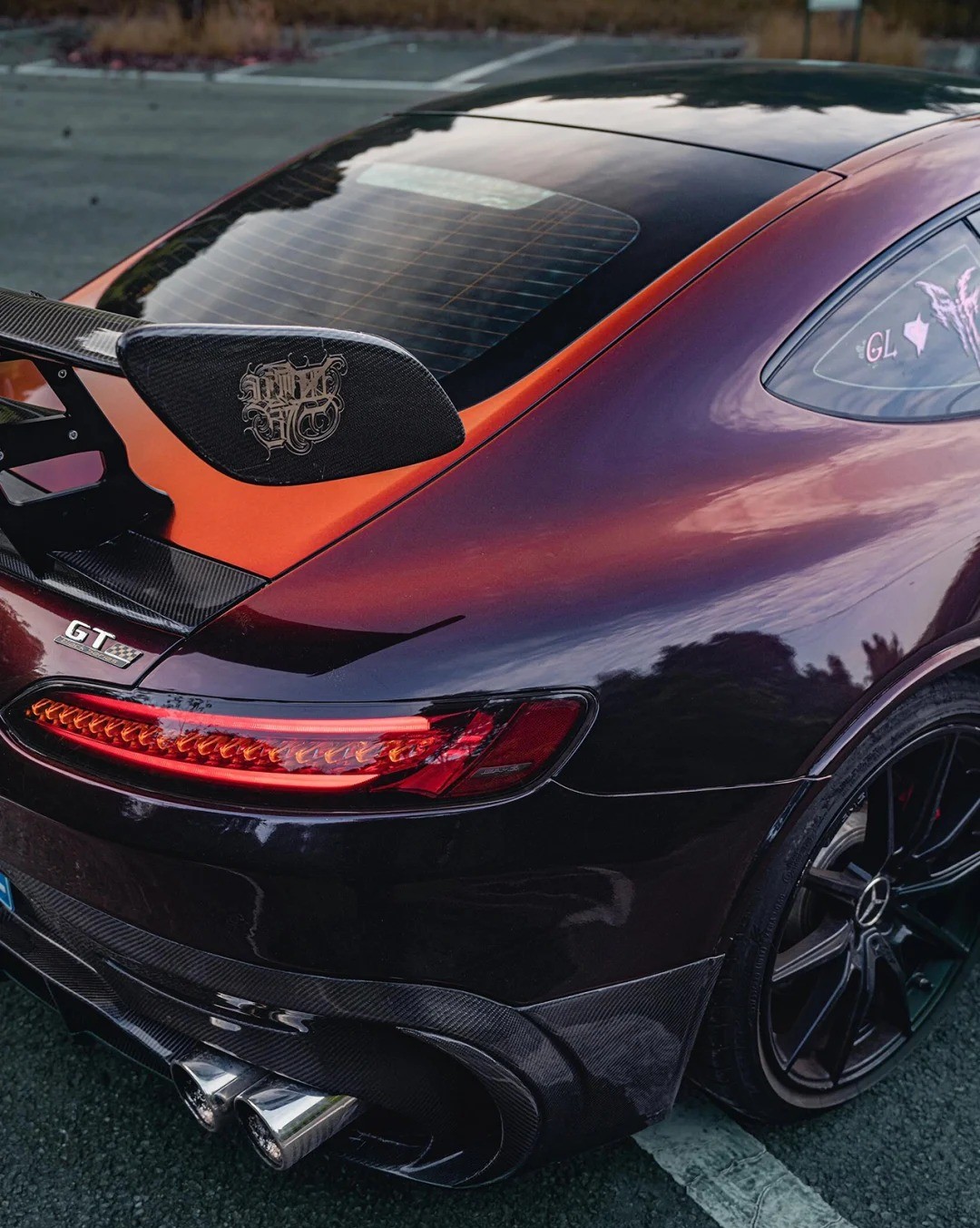 Ravoony Plus PET Gloss Color Shift Rainbow Drift Black Red Vinyl Wrap