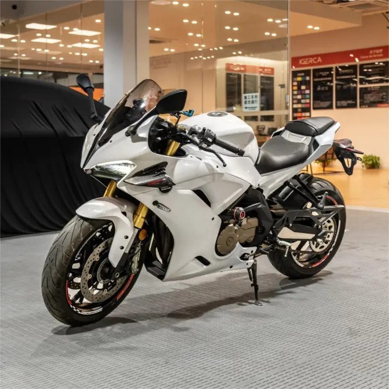 Ravoony Plus Sparkle White Car Vinyl Wrap