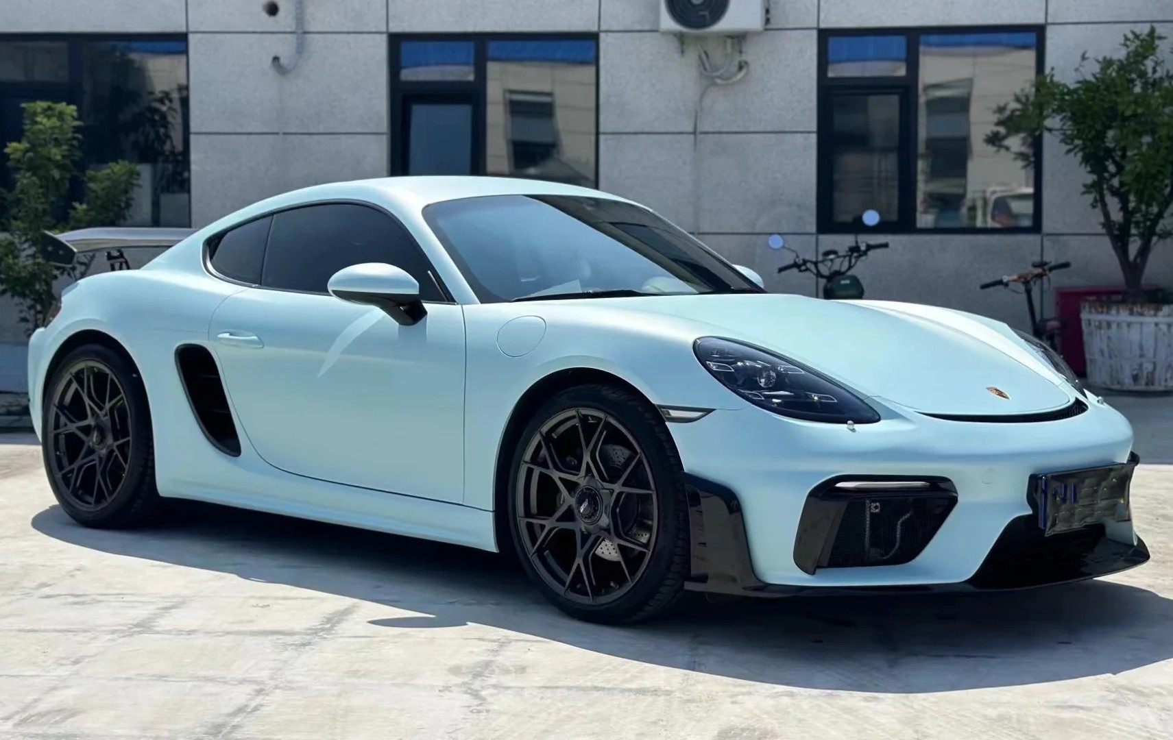 Ravoony Plus Matte Glacier Blue Car Wrap