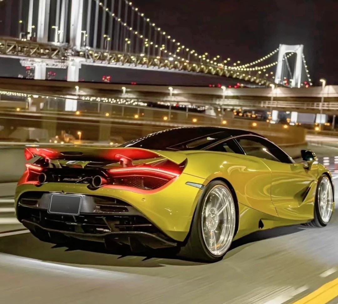 Ravoony Plus Glossy Metallic BMW M4 Paint Lemon Yellow Car Wrap