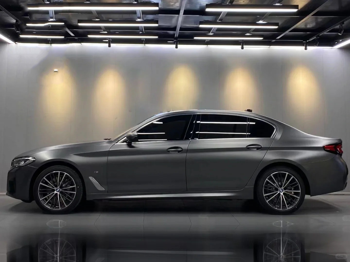 Ravoony Plus Matte Metallic Graphite Black Car Vinyl Wrap