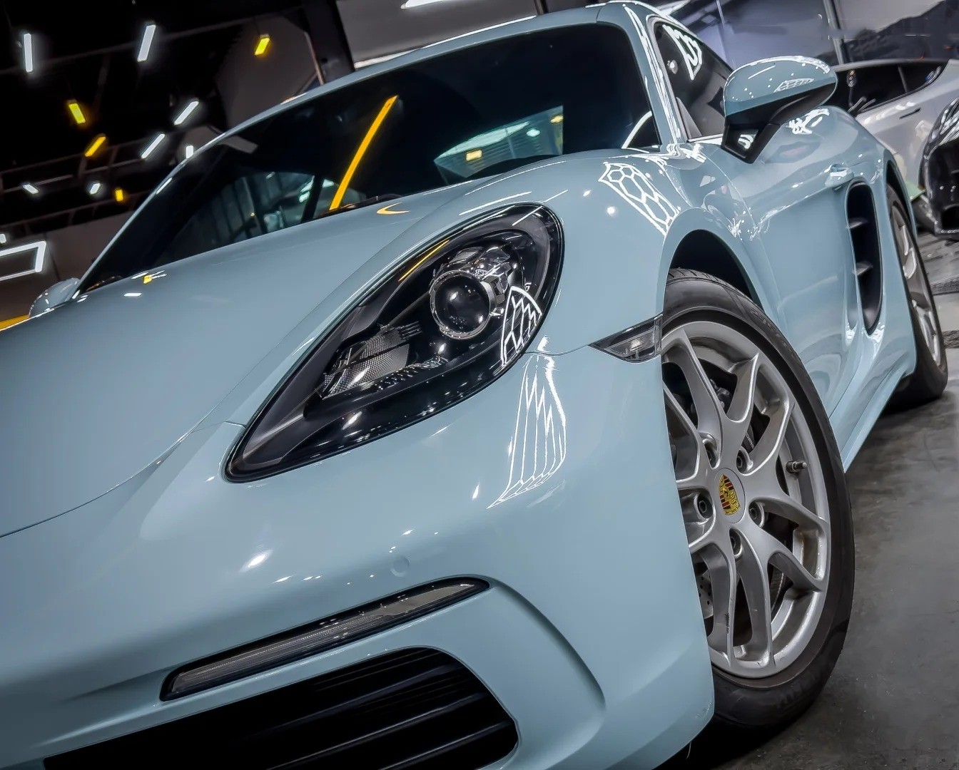 Ravoony Plus Gloss Metallic Porsche Ice Blue Car Wrap
