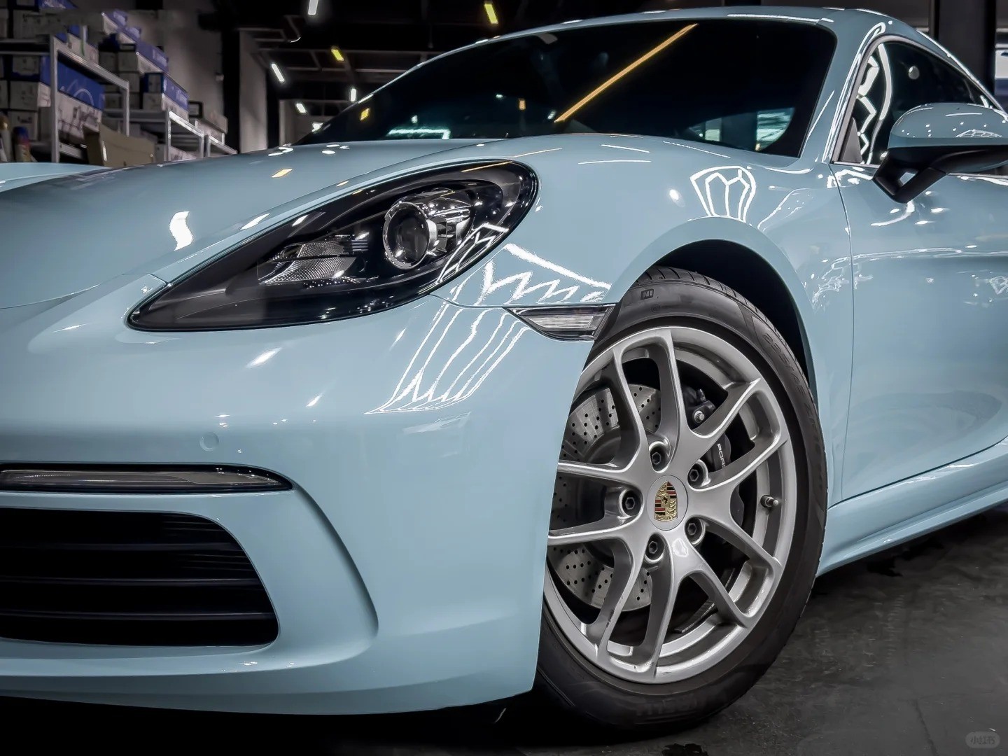 Ravoony Plus Gloss Metallic Porsche Ice Blue Car Wrap