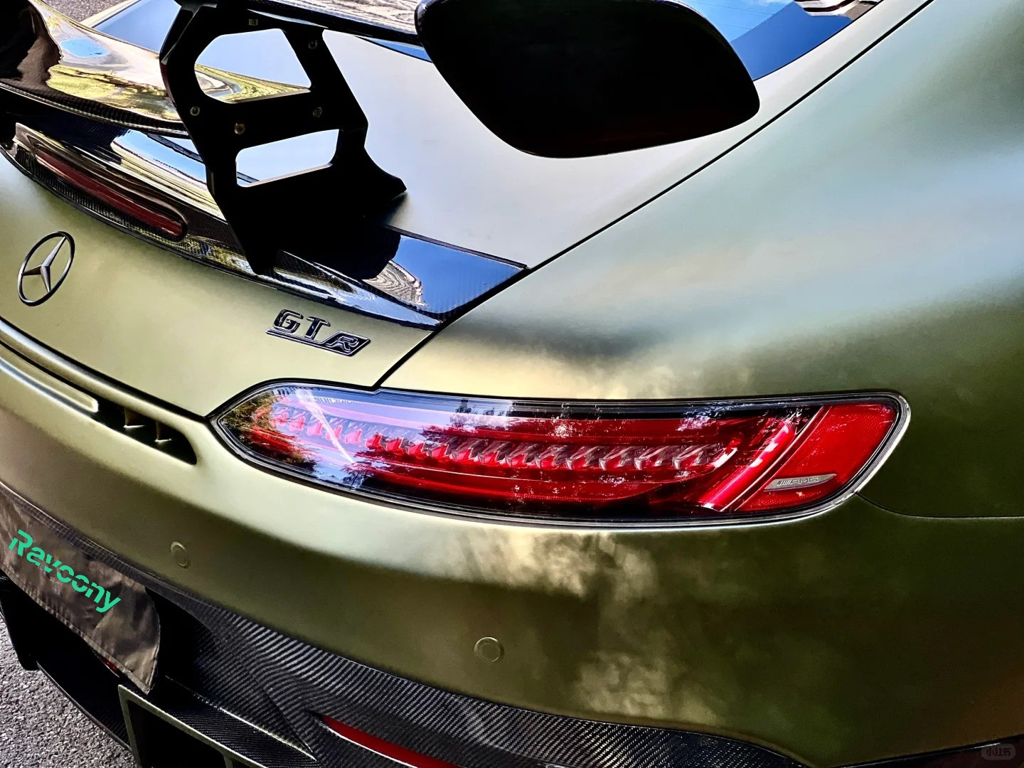 Ravoony Plus PET Matte Lightning Green Car Vinyl Wrap