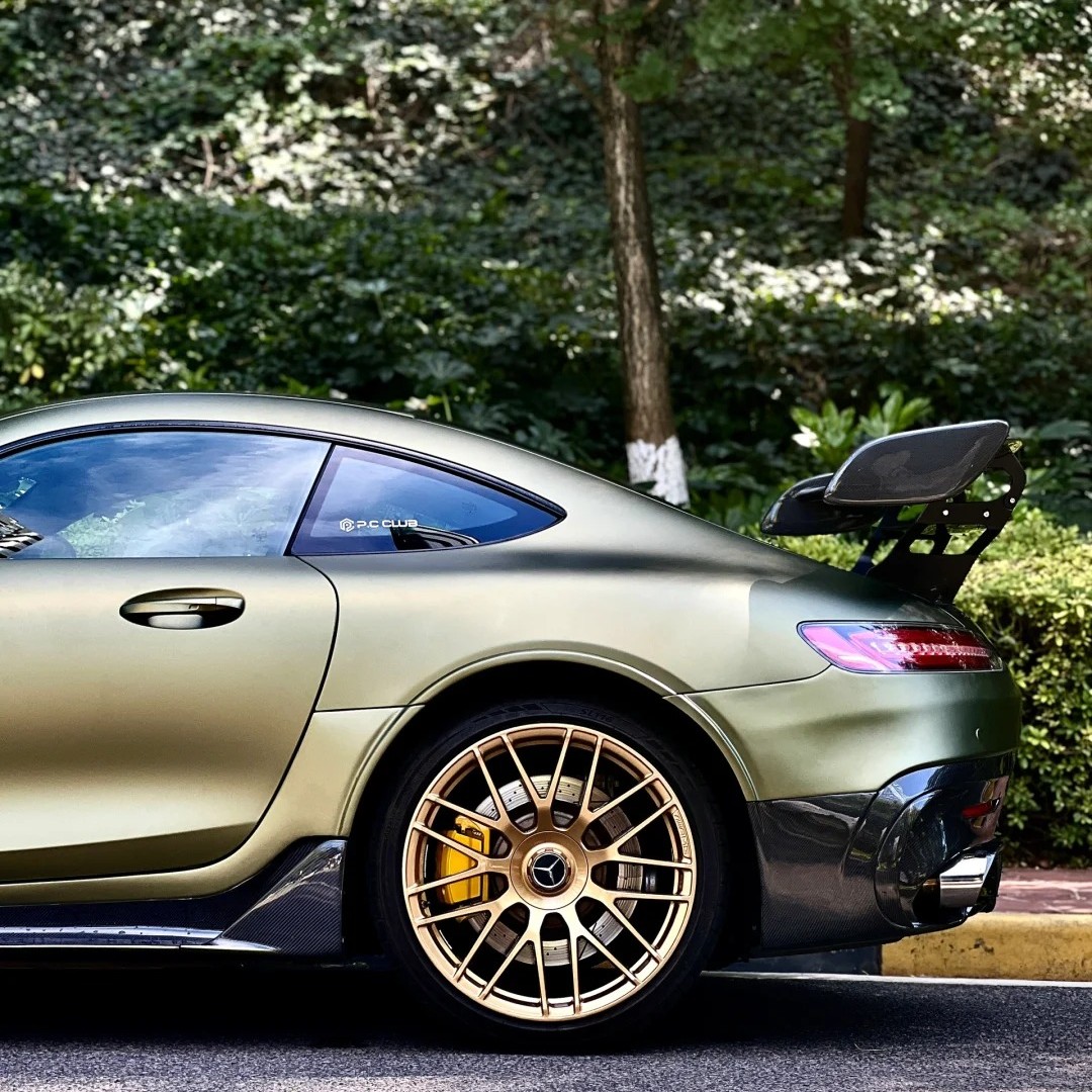 Ravoony Plus PET Matte Lightning Green Car Vinyl Wrap