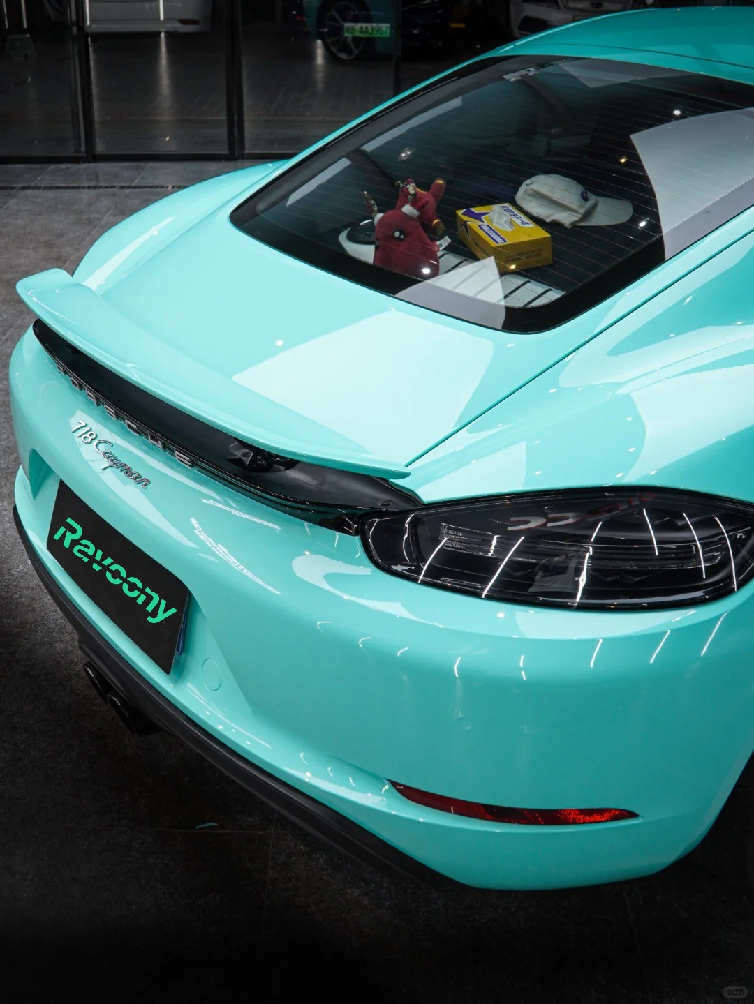 Ravoony Plus Glossy Tiffany Blue Car Vinyl Wrap