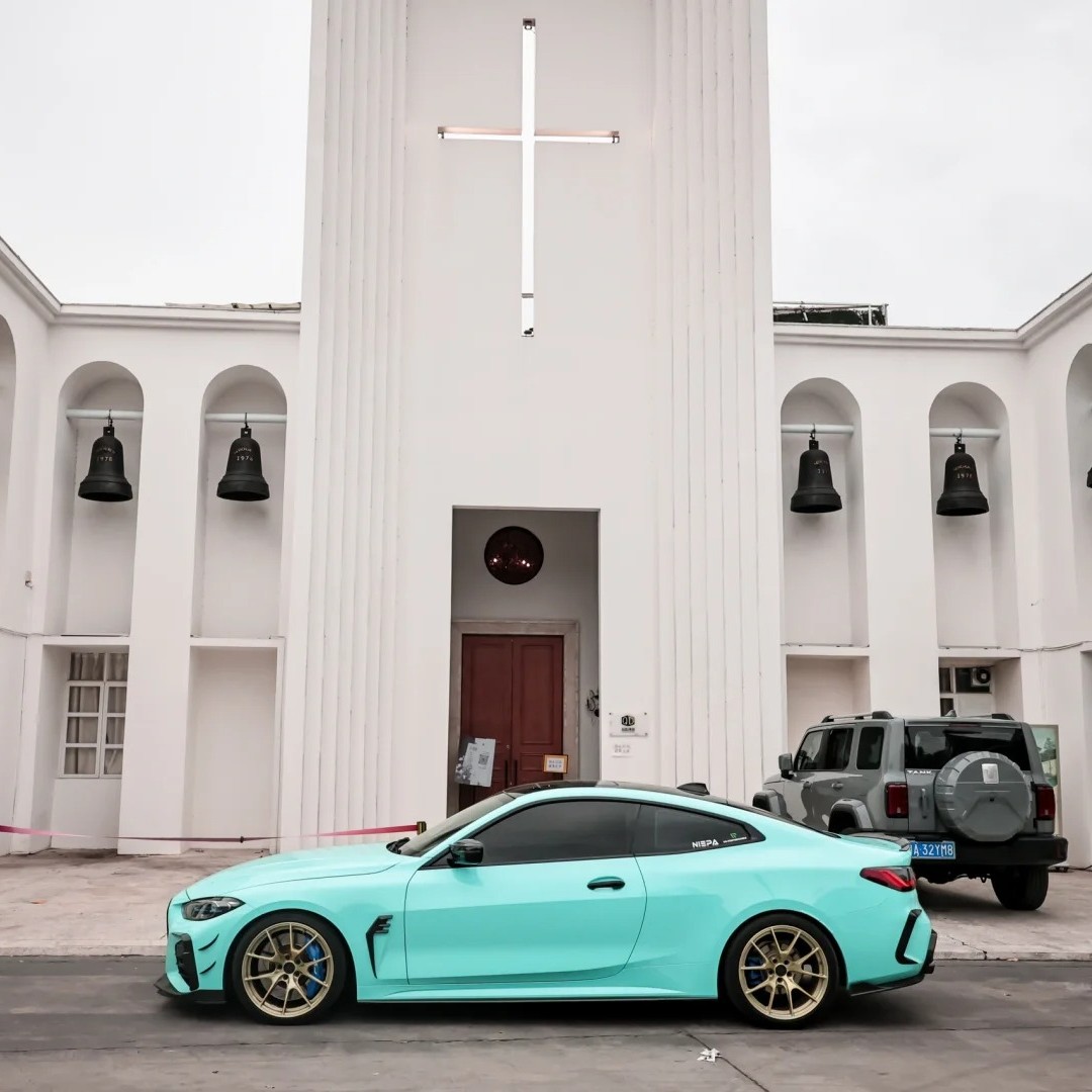 Ravoony Plus Glossy Tiffany Blue Car Vinyl Wrap