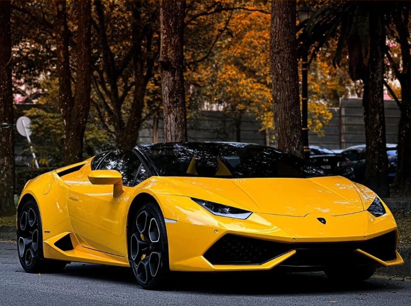  Ravoony Plus Glossy Metallic Yellow Car Wrap