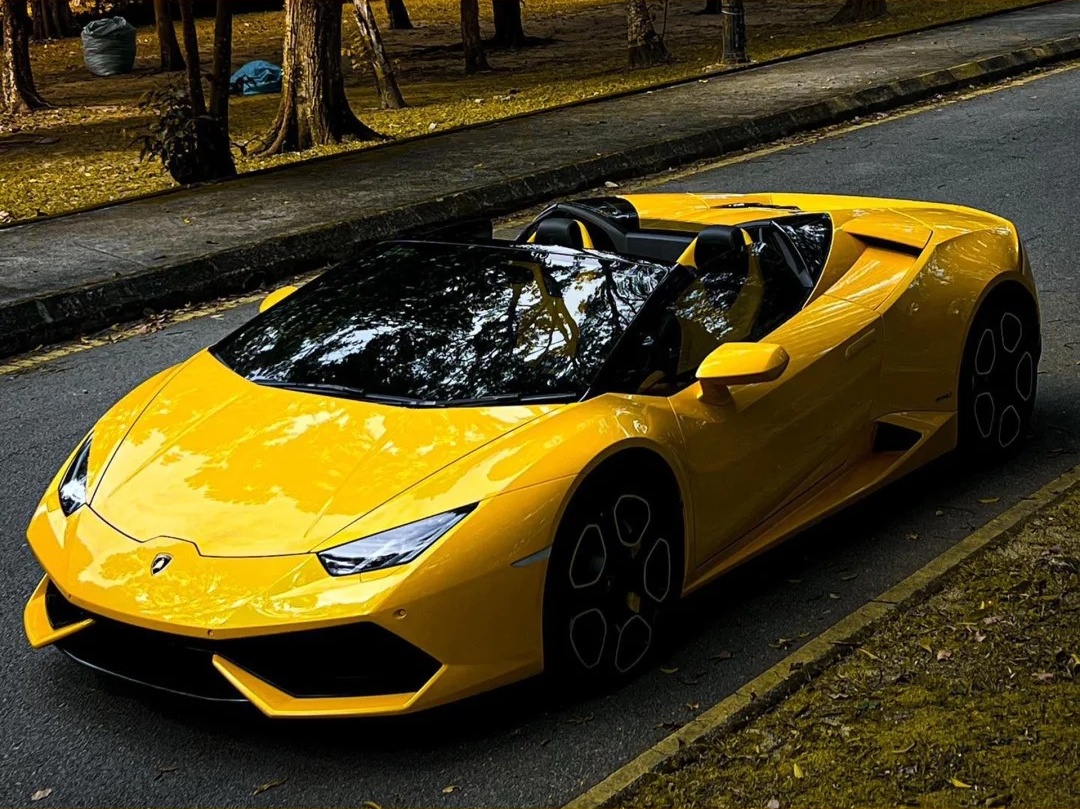  Ravoony Plus Glossy Metallic Yellow Car Wrap