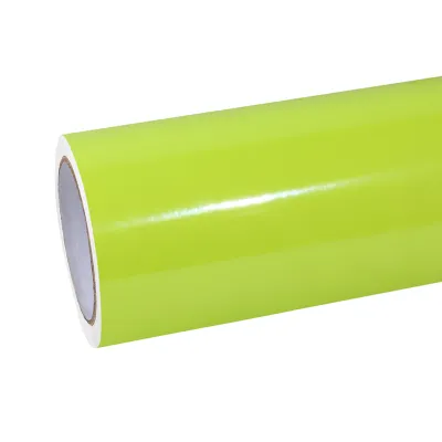 Ravoony Basic Gloss Apple Green Car Wrap 01