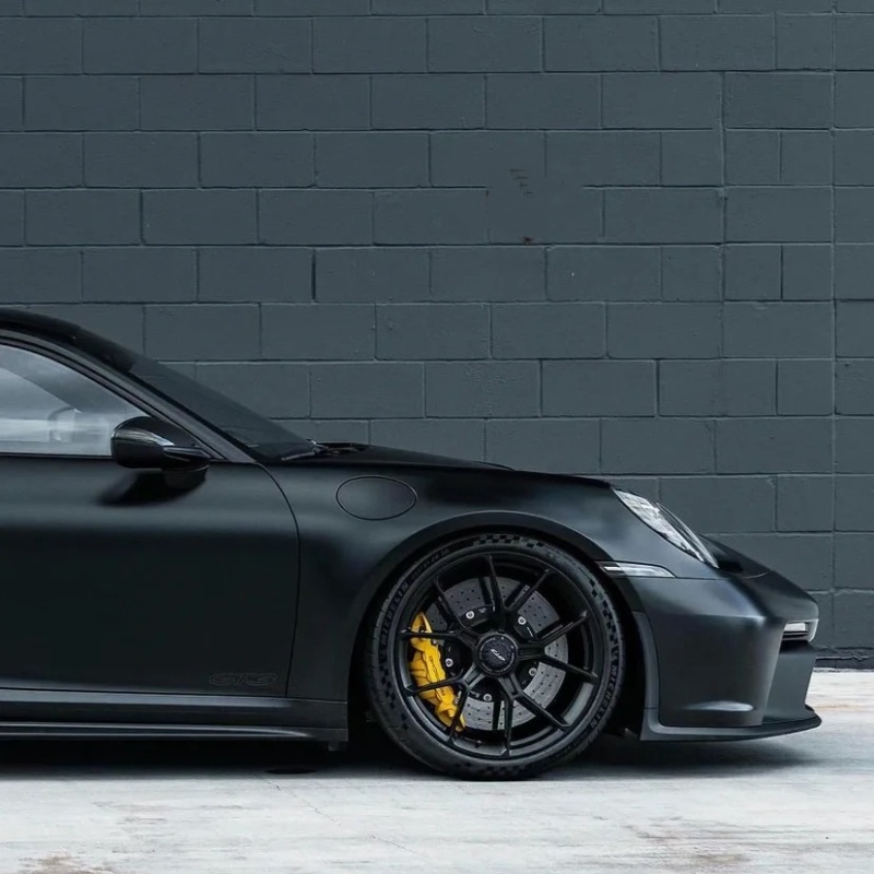 Ravoony Basic PET Satin Black Car Wrap