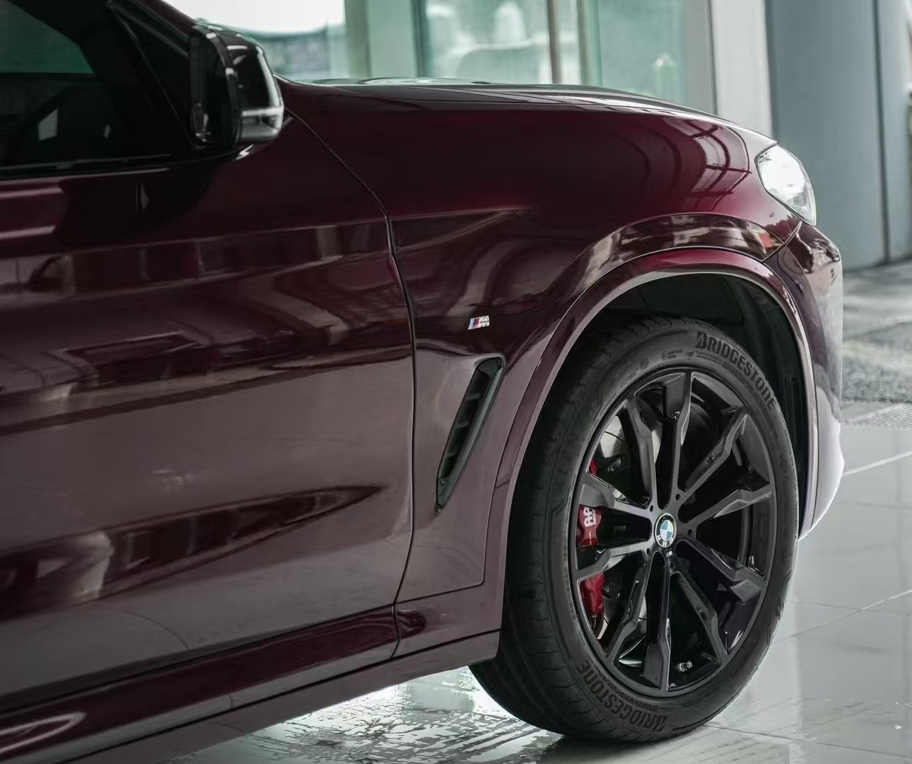 Ravoony Plus PET Gloss Glaze Black Red Vinyl Wrap