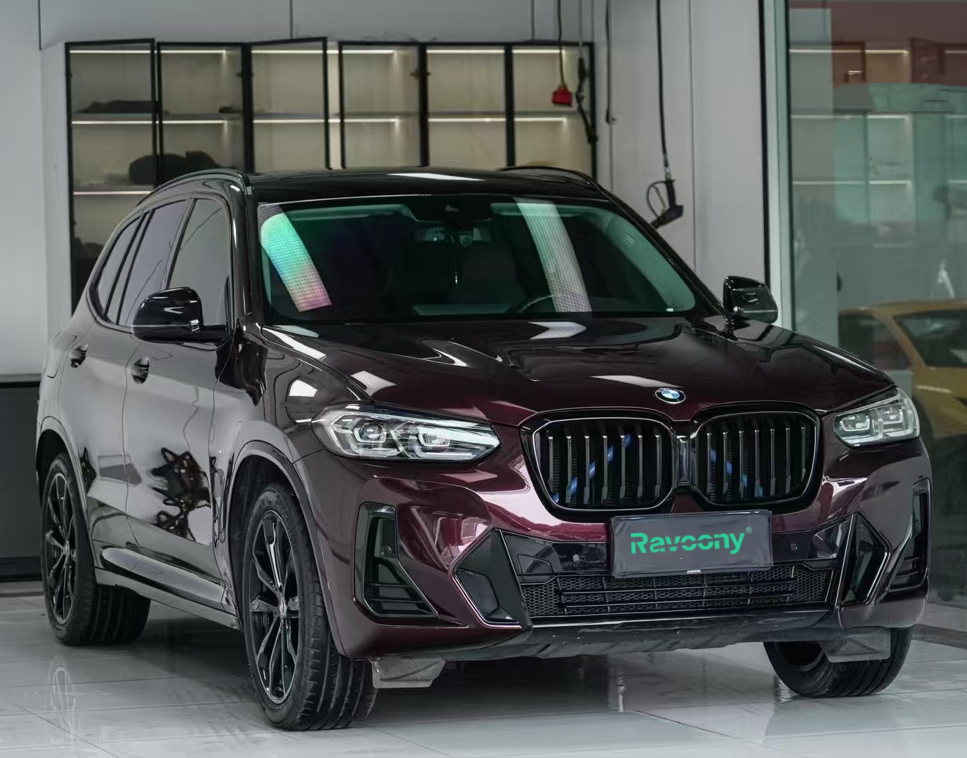 Ravoony Plus PET Gloss Glaze Black Red Vinyl Wrap