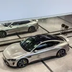 Ravoony Plus PET Gloss Metallic Victor Silver Vinyl Car Wrap