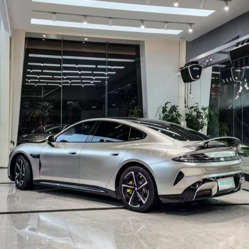 Ravoony Plus PET Gloss Metallic Victor Silver Vinyl Car Wrap