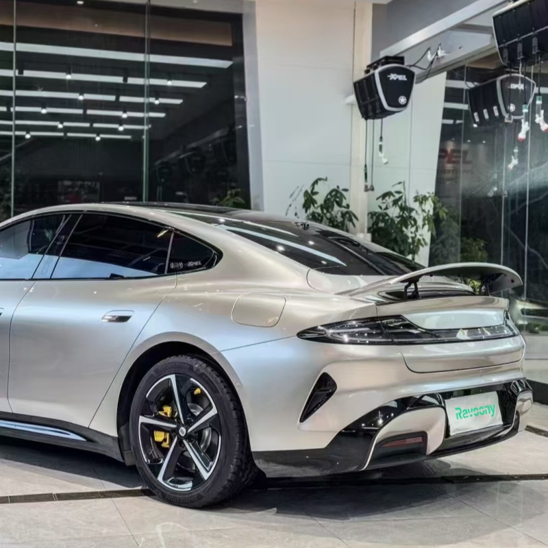 Ravoony Plus PET Gloss Metallic Victor Silver Vinyl Car Wrap