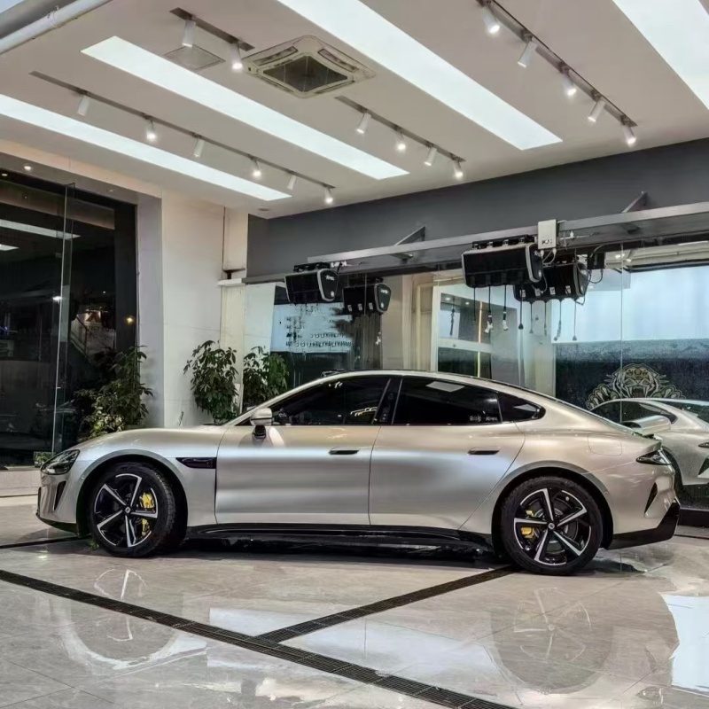 Ravoony Plus PET Gloss Metallic Victor Silver Vinyl Car Wrap